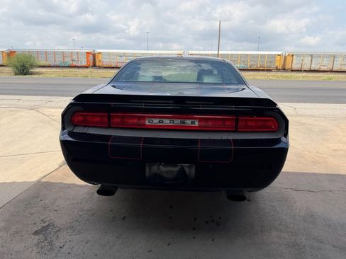 Used 2013 Dodge Challenger R/T Plus image 13