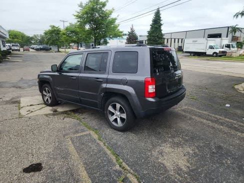 Used 2016 Jeep Patriot High Altitude FWD image 19
