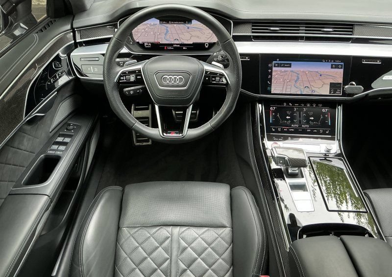 Used 2023 Audi S8 w/ S8 Comfort Plus Package AWD/4WD image 13