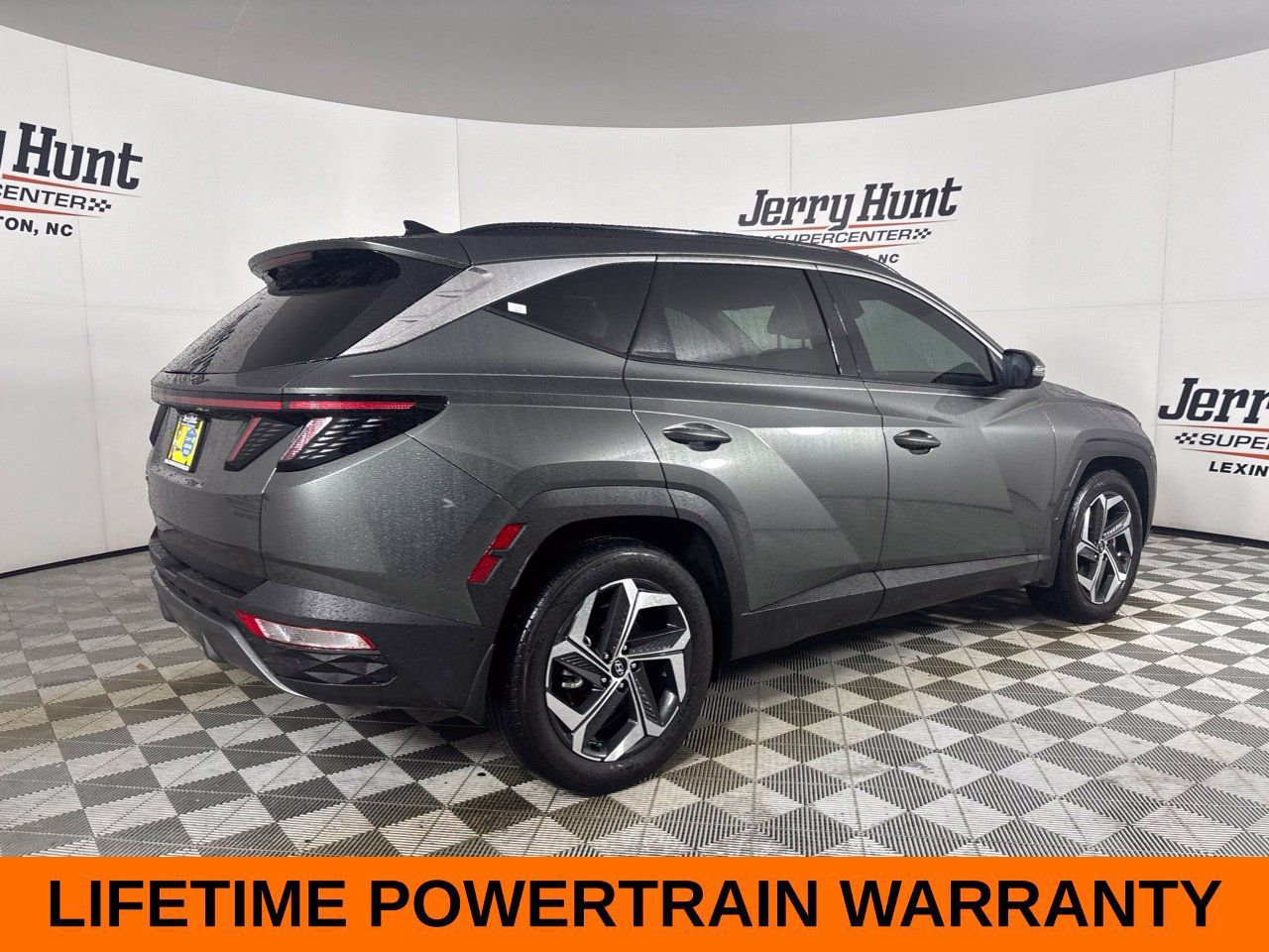 Used 2023 Hyundai Tucson Limited w/ Winter Package FWD image 6