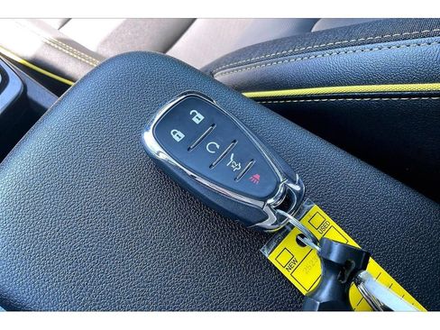 Used 2025 Chevrolet TrailBlazer ACTIV w/ Convenience Package AWD/4WD image 14