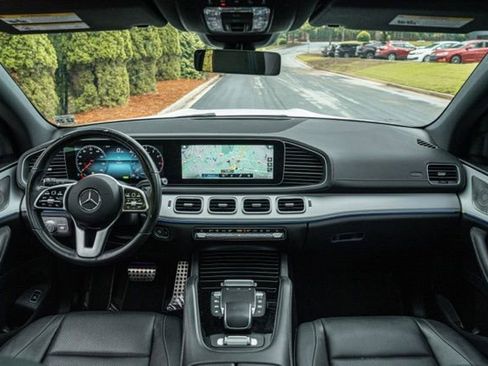 Used 2023 Mercedes-Benz GLS 450 4MATIC w/ AMG Line Exterior image 26