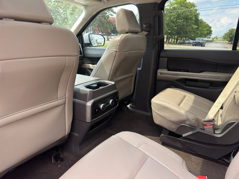 Used 2021 Ford Expedition XLT AWD/4WD image 20