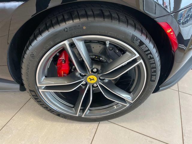 Used 2024 Ferrari Roma RWD image 16