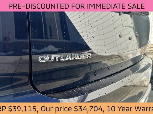 New 2026 Mitsubishi Outlander SE image 28