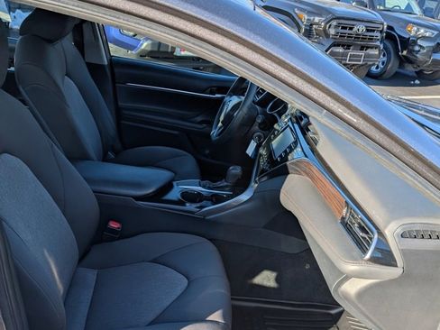 Certified 2018 Toyota Camry LE image 21