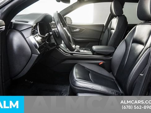 Used 2021 Audi Q8 AWD/4WD image 16