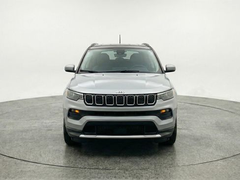 Used 2025 Jeep Compass Limited image 2