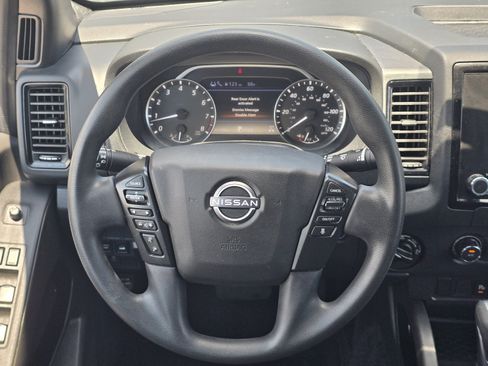 Certified 2023 Nissan Frontier SV w/ Midnight Edition Package AWD/4WD image 16