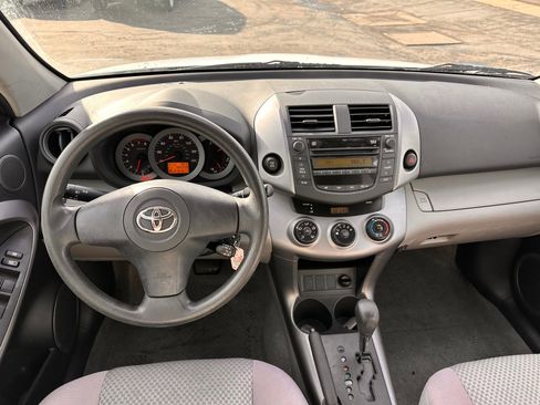 Used 2006 Toyota RAV4 4WD image 7