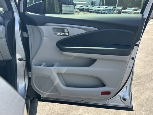 Used 2021 Honda Pilot Special Edition image 14