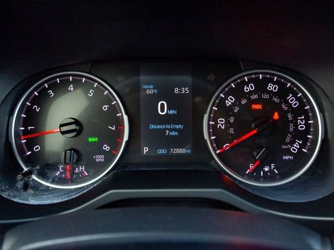 Used 2019 Toyota RAV4 LE w/ Carpet Mat Package AWD/4WD image 3