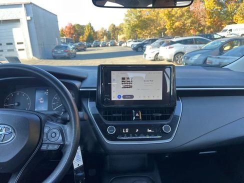 Used 2024 Toyota Corolla LE image 14