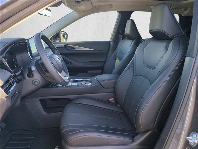 New 2027 INFINITI QX60 Luxe w/ Cargo Package FWD image 17
