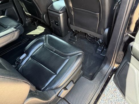 Used 2022 Ford Explorer ST w/ Equipment Group 401A AWD/4WD image 21