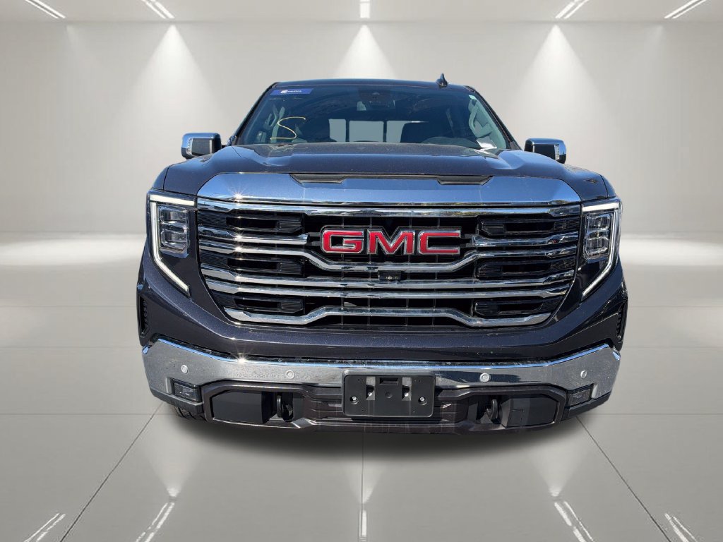 Used 2023 GMC Sierra 1500 SLT w/ SLT Premium Plus Package AWD/4WD image 3