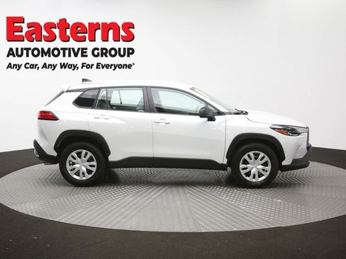 Used 2024 Toyota Corolla Cross L AWD/4WD image 44