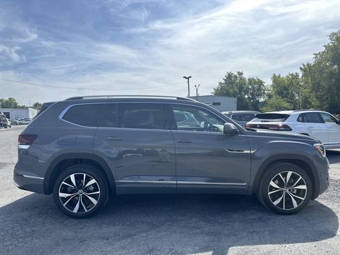 New 2026 Volkswagen Atlas SEL Premium R-Line image 4