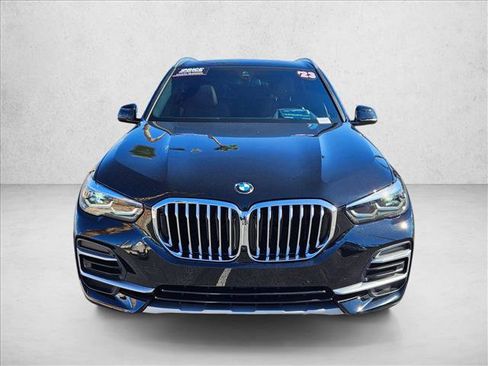 Used 2023 BMW X5 xDrive40i w/ Parking Assistance Package image 2
