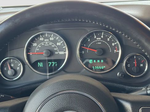 Used 2017 Jeep Wrangler Unlimited Sport w/ Quick Order Package 24S AWD/4WD image 31