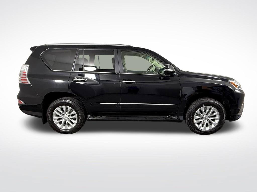 Used 2017 Lexus GX 460 Premium w/ Premium Package AWD/4WD image 2