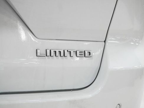 New 2026 Jeep Grand Cherokee Limited image 8