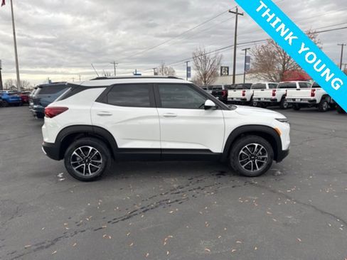 New 2026 Chevrolet TrailBlazer LT w/ Driver Confidence Package image 8