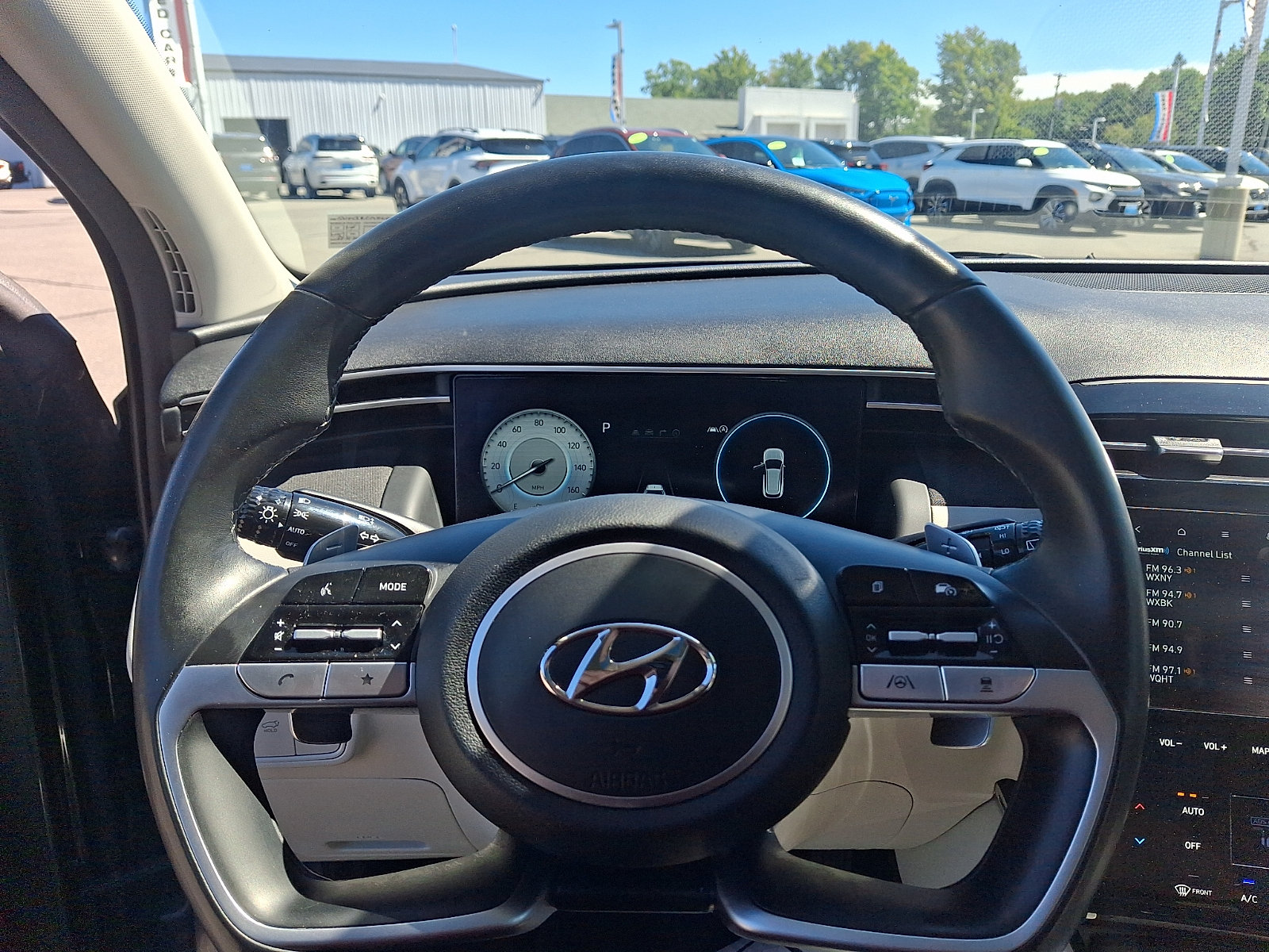 Used 2023 Hyundai Tucson Limited w/ Cargo Package AWD/4WD image 19
