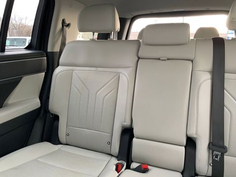 Used 2025 Hyundai Santa Fe SEL image 42