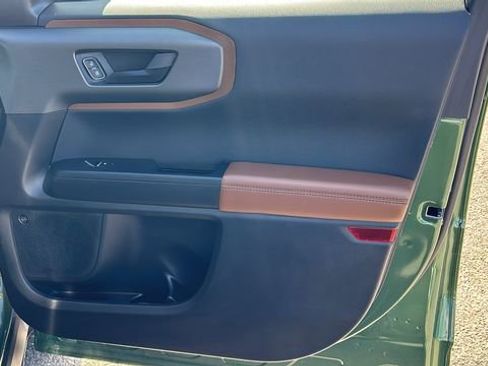 Certified 2025 Ford Bronco Sport Outer Banks w/ Outer Banks Tech Package+ AWD/4WD image 10