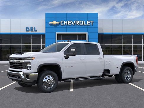 New 2026 Chevrolet Silverado 3500 LT image 2