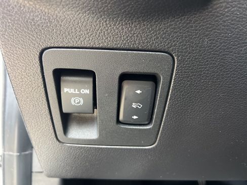 Used 2019 Ford Expedition Limited w/ Equipment Group 301A image 29