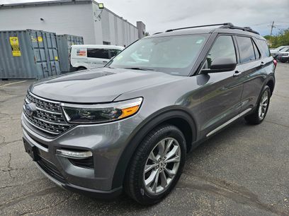 Certified 2022 Ford Explorer XLT w/ Equipment Group 202A