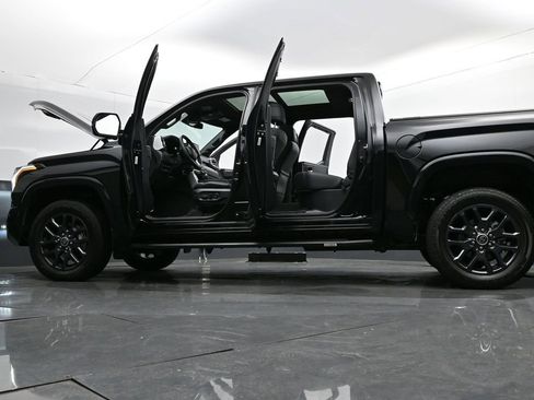 Used 2023 Toyota Tundra Platinum AWD/4WD image 34