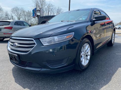 Used 2015 Ford Taurus SE FWD image 7
