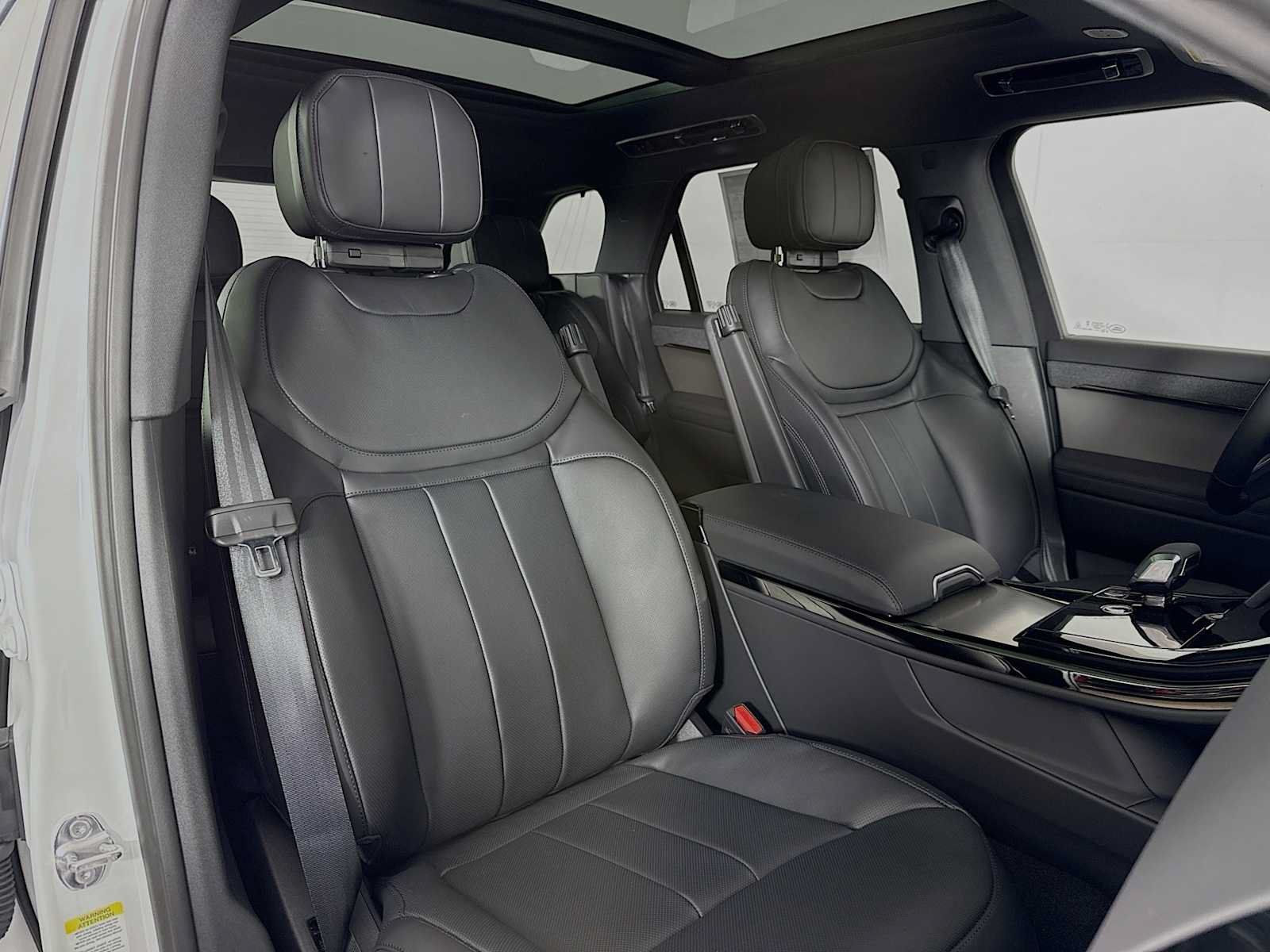 New 2026 Land Rover Range Rover Sport SE AWD/4WD image 28