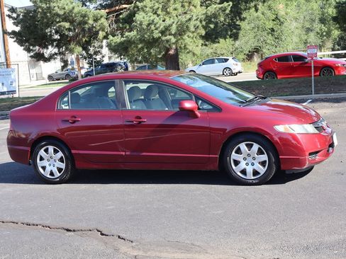 Used 2010 Honda Civic LX image 2