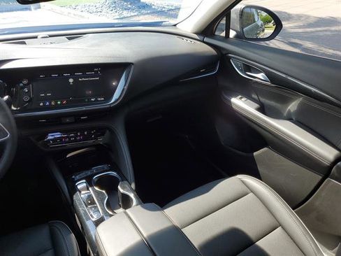 Used 2023 Buick Envision Essence FWD image 19