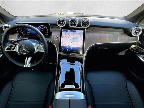 Used 2026 Mercedes-Benz GLC 300 image 16