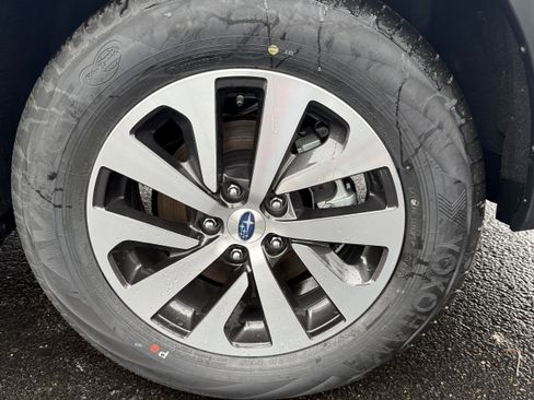 New 2025 Subaru Outback Premium image 22