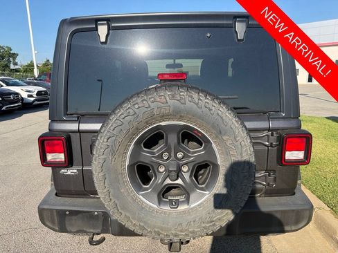 Used 2021 Jeep Wrangler Sport AWD/4WD image 5
