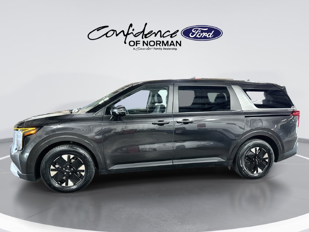 Used 2026 Kia Carnival LXS FWD image 5