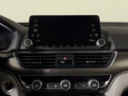 Used 2020 Honda Accord LX image 17