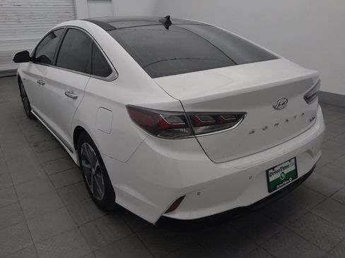 Used 2019 Hyundai Sonata Limited w/ Ultimate Package 02 FWD image 5