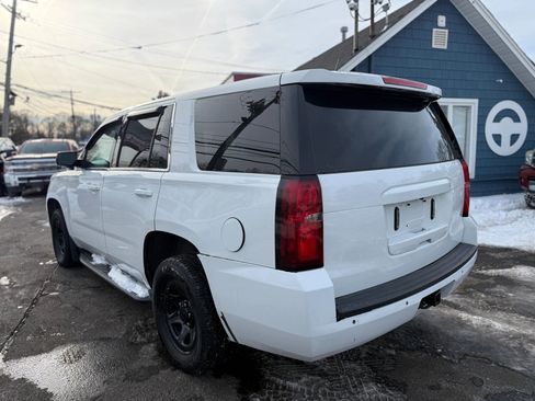 Used 2019 Chevrolet Tahoe 4WD w/ Remote Keyless Entry Package image 5