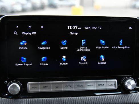 Used 2023 Hyundai Kona Limited image 24