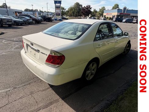Used 2006 Toyota Camry LE FWD image 8