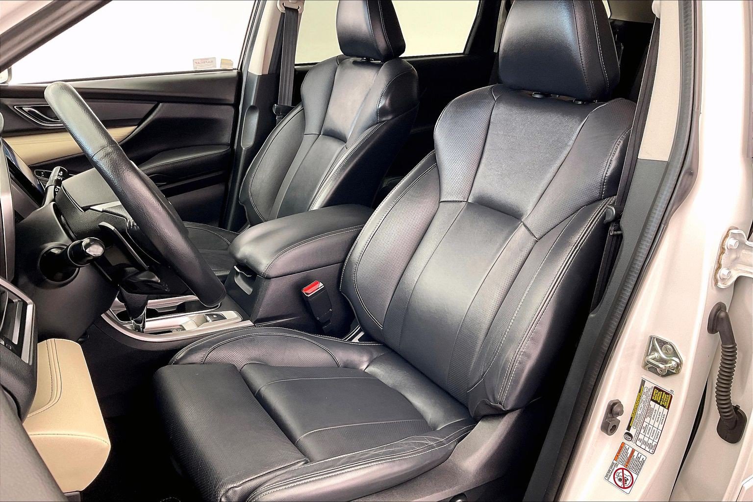 Used 2020 Subaru Ascent Limited w/ Technology Package AWD/4WD image 18