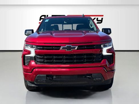 Used 2025 Chevrolet Silverado 1500 RST w/ Convenience Package II image 2