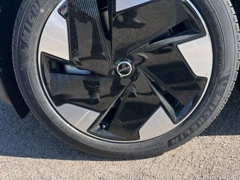 New 2026 Volvo EX30 Plus image 32